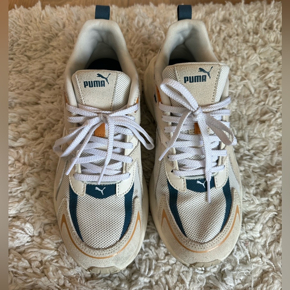 Puma sneakers